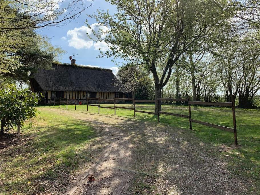 Saint-Philbert-sur-Risle Chaumiere Familiale Weekend & Vacances Paisible מראה חיצוני תמונה