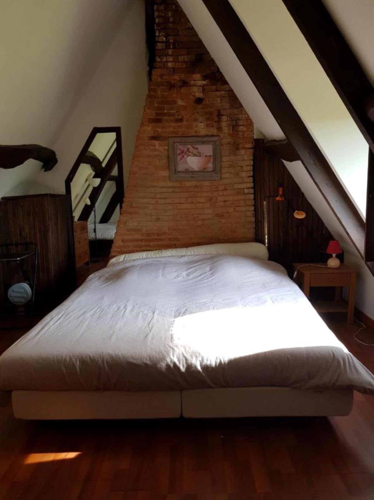Saint-Philbert-sur-Risle Chaumiere Familiale Weekend & Vacances Paisible מראה חיצוני תמונה